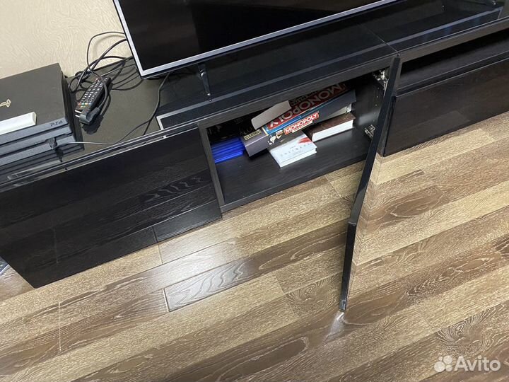 Полка IKEA под телевизор