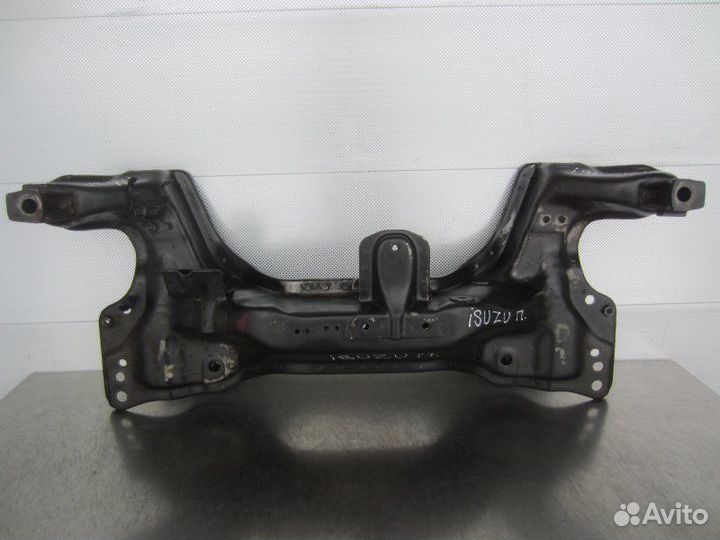 Подрамник передний Isuzu Gemini MJ3 D15B 1996