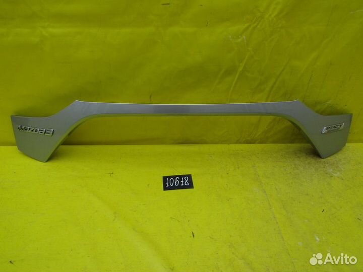 Накладка крышки Mazda 3 (BM) 15-18г 10618