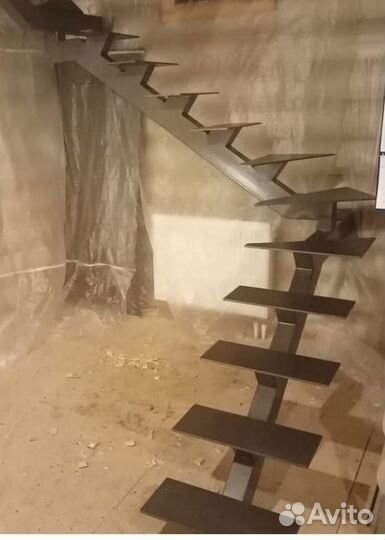 Лестница на монокосоуре