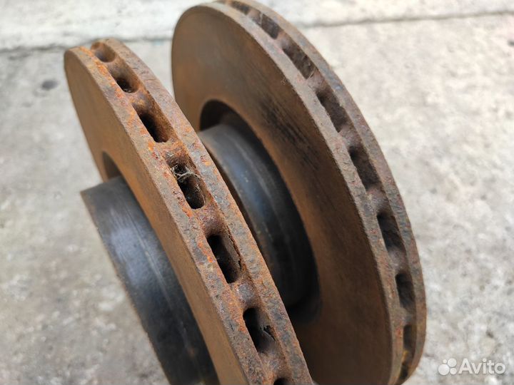 Диски тормозные передние 284mm на Opel Corsa D