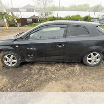 Kia Ceed 1.6 AT, 2008, битый, 320 000 км, с пробегом, цена 300 000 руб.