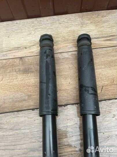 Амортизатор задний Honda Civic 4D 1.3 2008