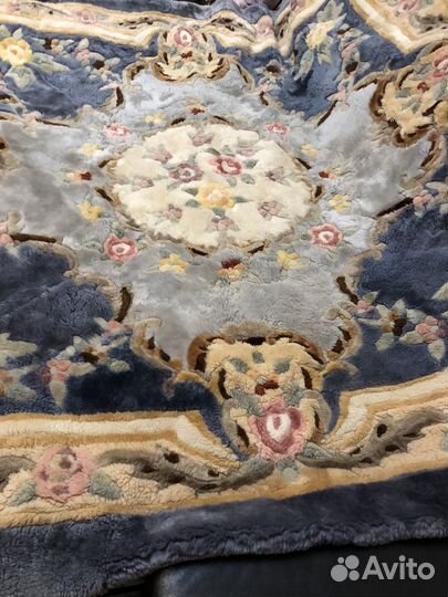 Ковер меховой