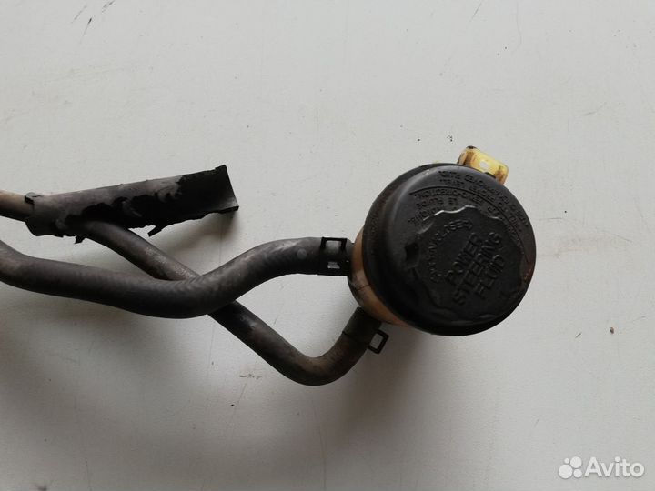 Бачок гур Hyundai Tiburon Coupe GK