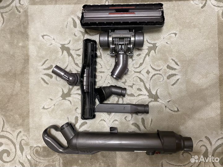 Пылесос Dyson dc23