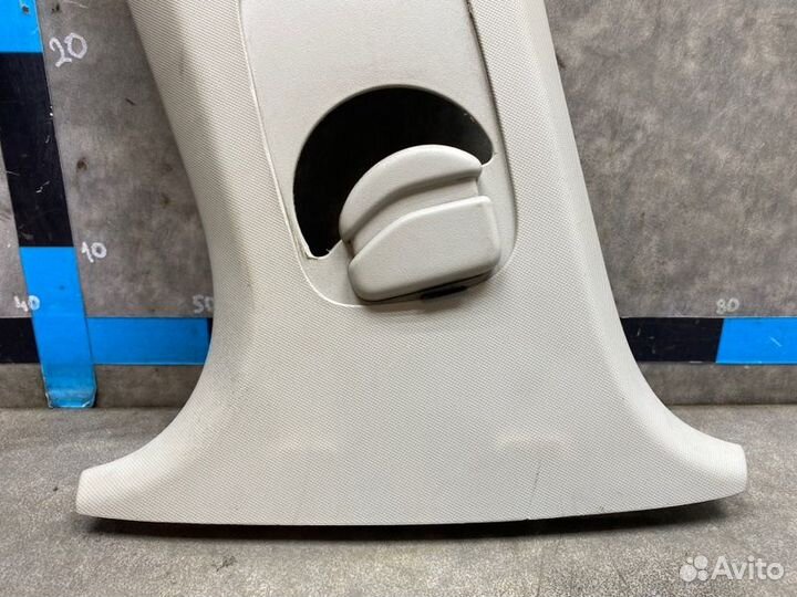 Накладка стойки левая Citroen C4 2 1.6 EP6 (120)