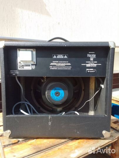 Гитарный комбоусилитель