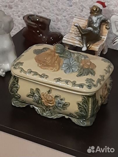 Фарфоровые фигурки, статуэтки