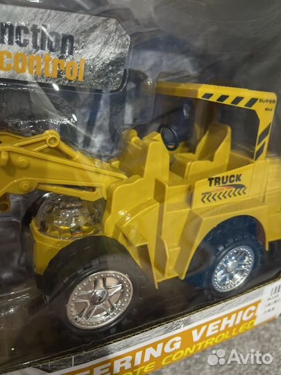 Машинка на пульте управления