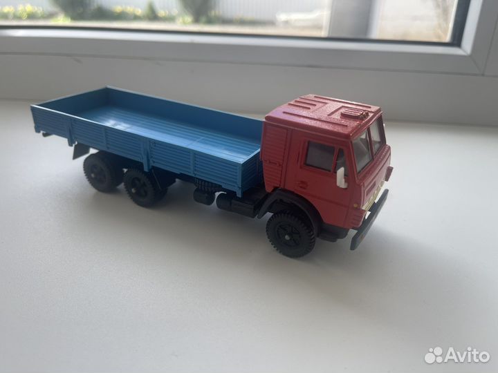 Модели 1/43 камаз, трактор