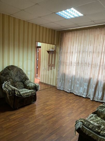 2-к. квартира, 40 м², 1/3 эт.