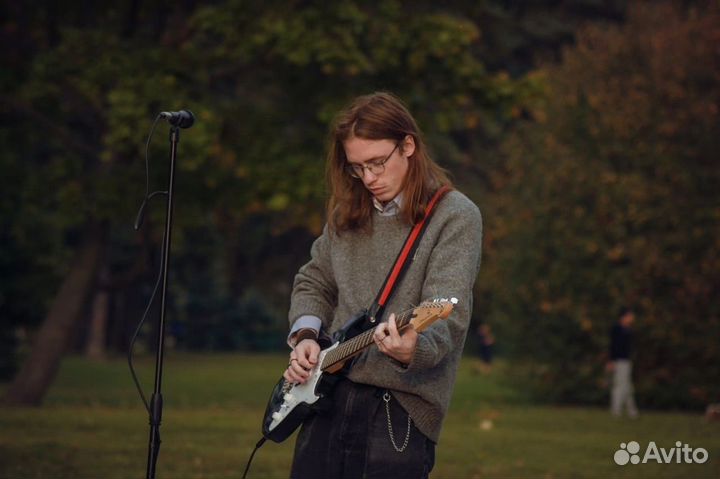 Обучение игре на гитаре / укулеле / бас гитаре