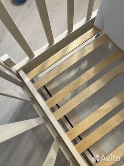 Кровать с маятником можга 