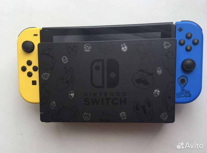 Nintendo Switch v2 Fortnite / прошитая / комплект