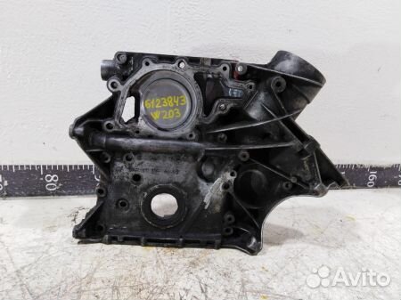 Крышка двигателя передняя