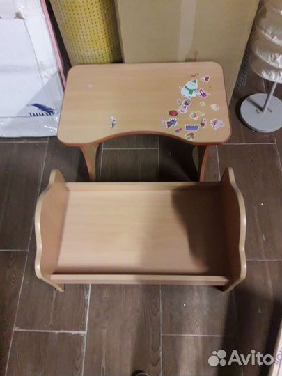 Стол для кукол