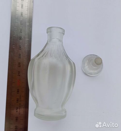 Флаконы, одеколон, коробочки.Винтаж