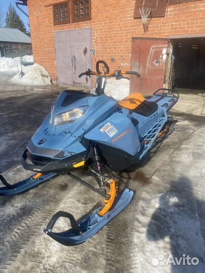 Brp summit x 850 shot