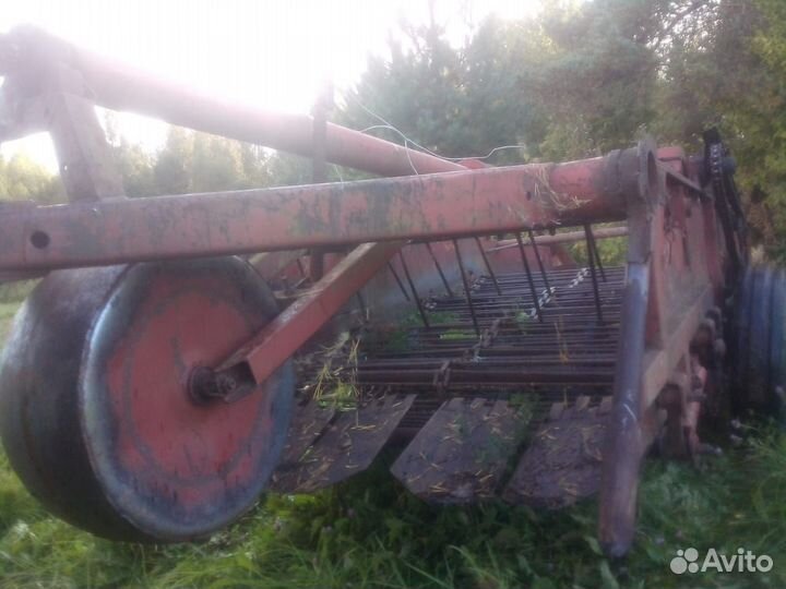 Копатель корнеплодов Лидсельмаш КСТ-1,4А, 1990