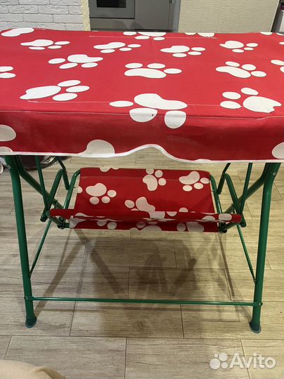 Детские качели с навесом