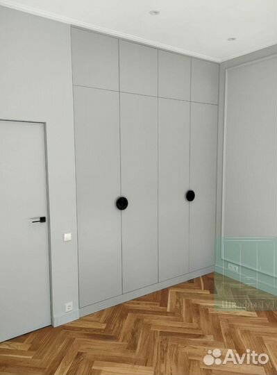 Шкаф пенал