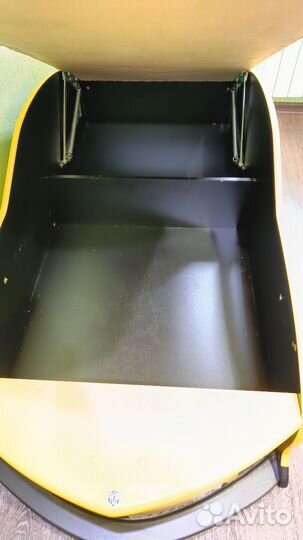 Детская кровать машина