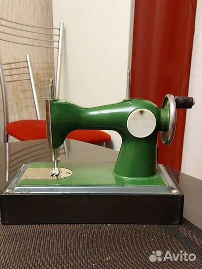 Детская швейная машинка дшм 1 СССР