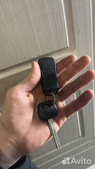 Брелок сигнализации и ключ