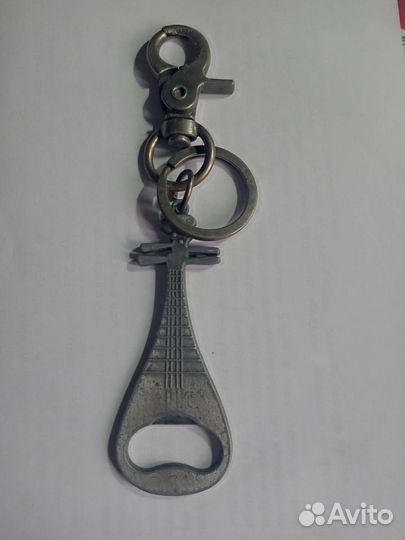 Брелок-открывашка