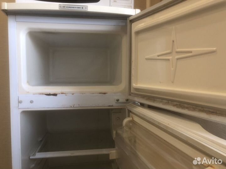 Холодильник Саратов 263