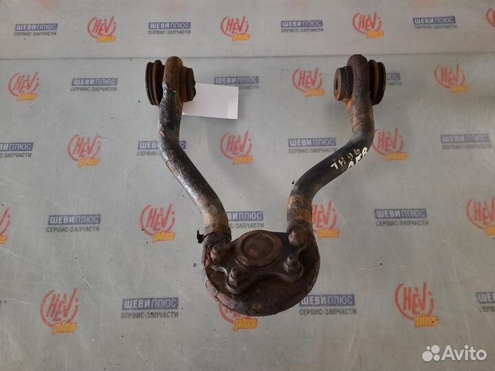 Рычаг верхний, левый, передний Cadillac Escalade