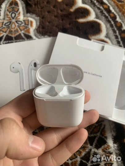 AirPods 2 кейс