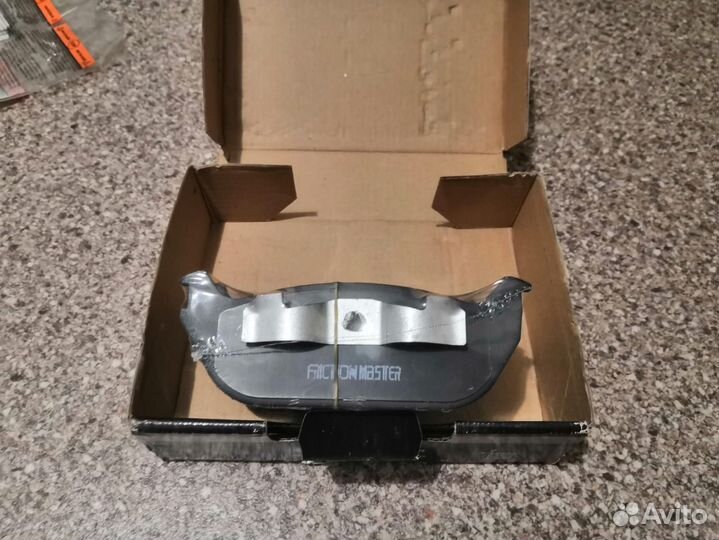 Тормозные колодки задние Friction Master MKD 952