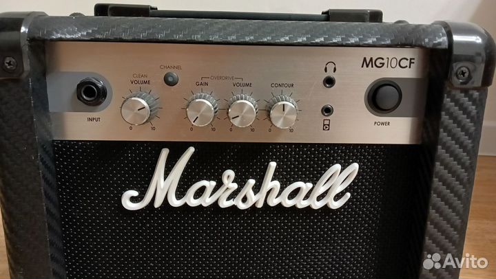 Гитарный комбоусилитель Marshall MG10CF