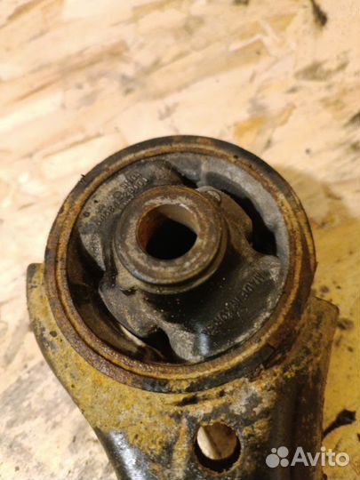 Рычаг подвески передний левый Hyundai Santa Fe