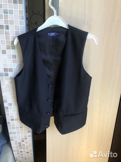 Жилетка на мальчика школьная