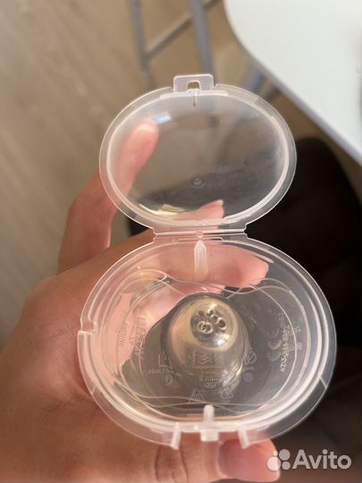 Накладки для кормления avent новые M