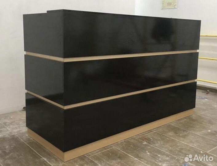 Кассовые стойки, Стойки ресепшн в магазин