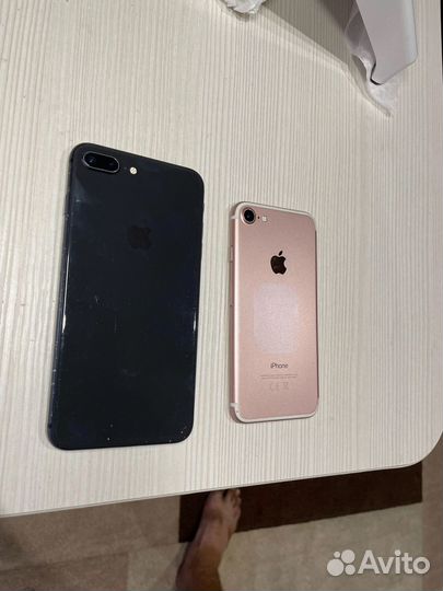 Телефон iPhone 8 plus и 7