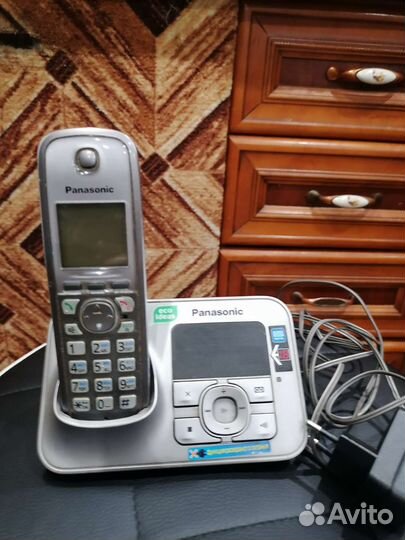 Телефон Panasonic KX-TG6621