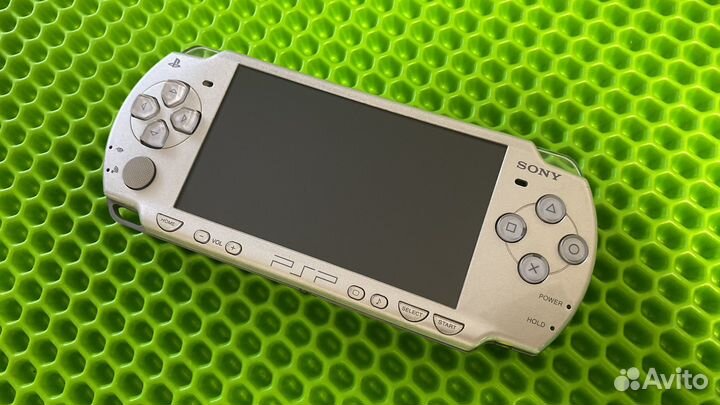 Sony PSP + 353 игры