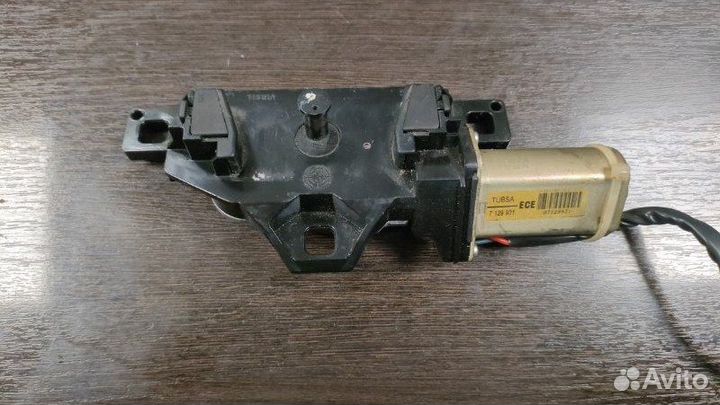 Замок крышки багажника Bmw 530 D E61 M57N 306D2EU4