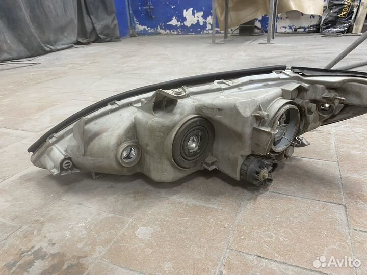 Фара правая Toyota Camry xv30