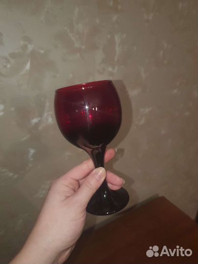 Красное стекло. Фужеры,бокалы