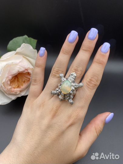 Серебряное кольцо с опалом. Черепаха