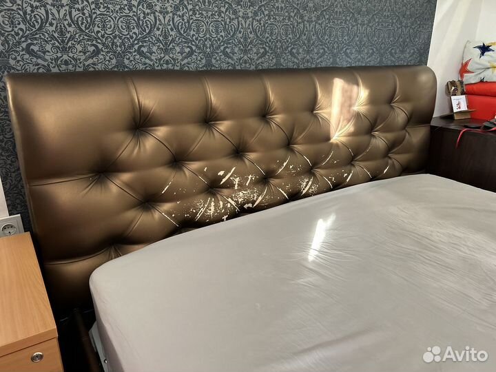 Кровать с матрасом бу 180*200