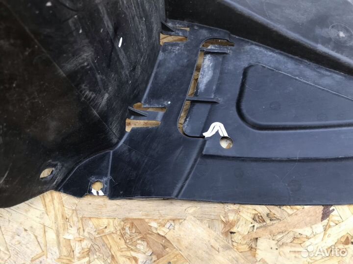 Локер передний правый Skoda Rapid 2020+