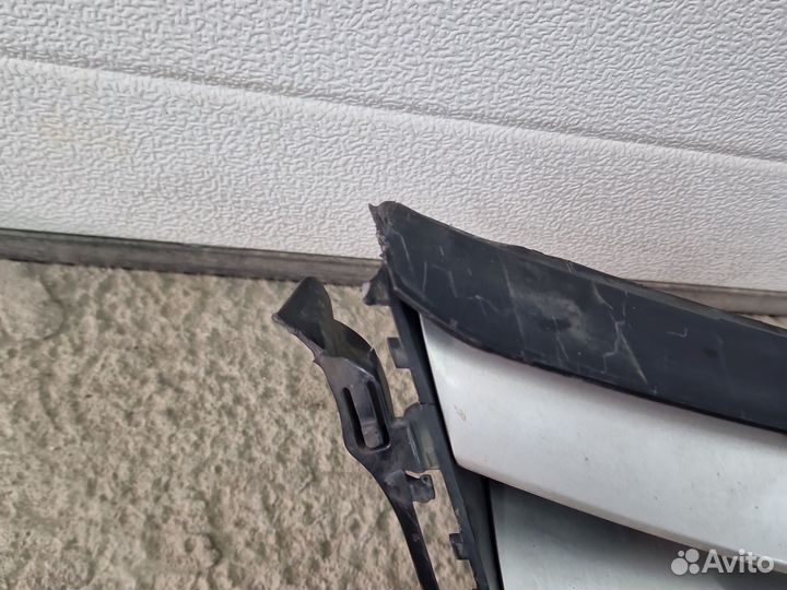 Решетка радиатора передняя Toyota Fortuner 2