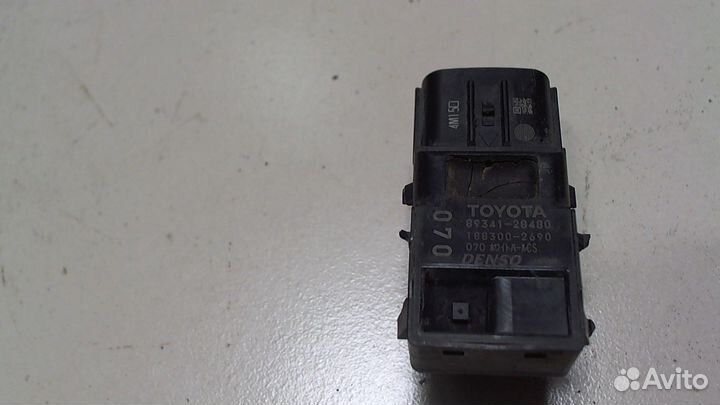 Датчик парктроника Toyota Prius, 2010